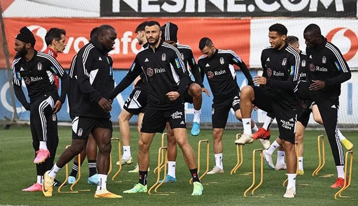 Beşiktaş kondisyon ve taktik çalıştı!
