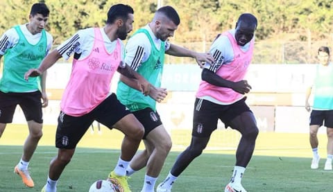 Beşiktaş kondisyon ve taktik çalıştı!