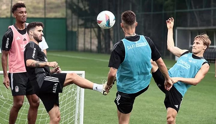 Beşiktaş kondisyon ve taktik çalıştı!