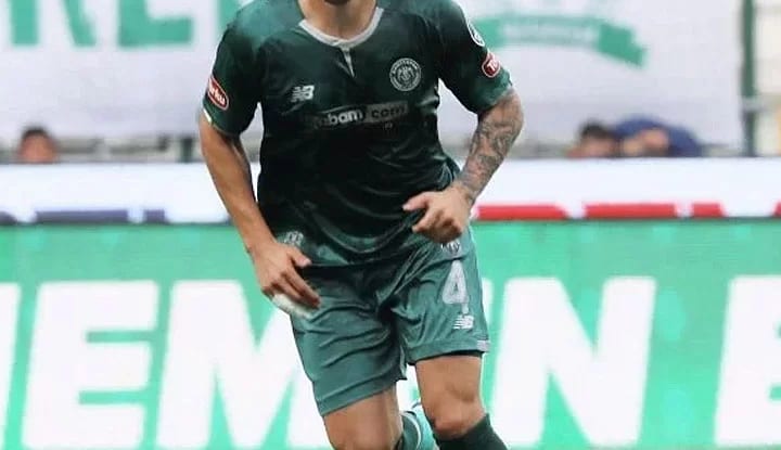 Beşiktaş, Konyasporlu stoperi gündemine aldı!