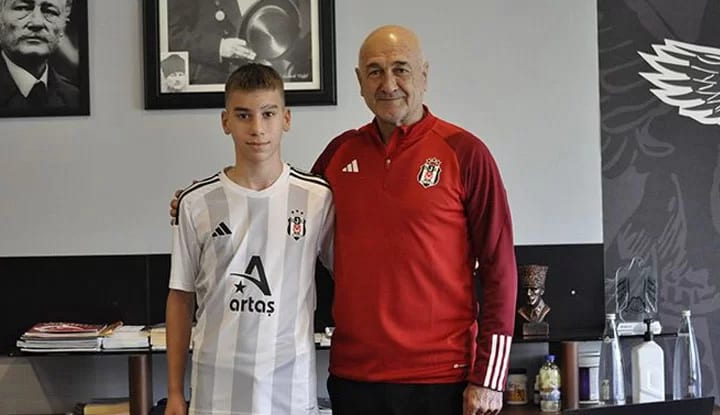 Beşiktaş Kulübü, genç oyuncuyu futbol akademisine kattı!