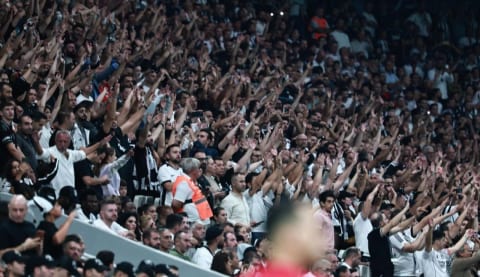 Beşiktaş-Marsilya maçı öncesi Tüpraş Stadı'nda büyük ilgi!