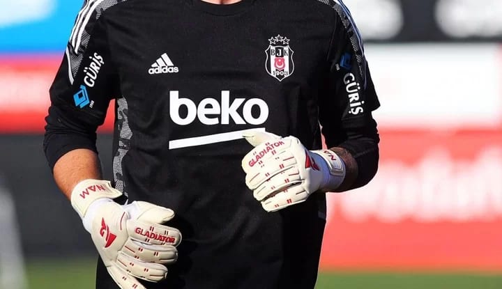 Beşiktaş o isimle 2 yıl daha devam edecek!