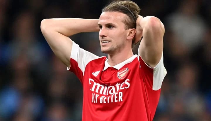 Beşiktaş, Rob Holding'den vazgeçmiyor!