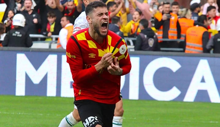Beşiktaş Romulo transferi için görüşmelere başladı!