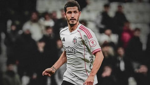 Beşiktaş, Salih Uçan ile yollarını ayırdı!
