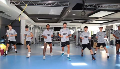 Beşiktaş salonda çalıştı!