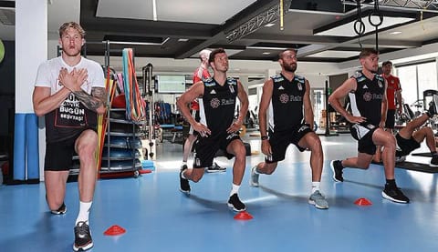 Beşiktaş salonda çalıştı!