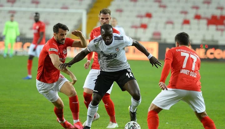 Beşiktaş, Sivas'tan 1 puanla dönüyor