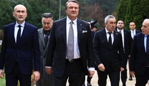 Beşiktaş sportif direktörlük için eski Galatasaraylı gündemine aldı!