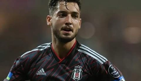 Beşiktaş stoper transferinde frene bastı!