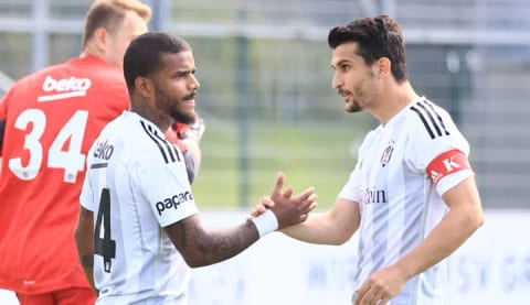 Beşiktaş, Strasbourg maçından galip ayrılıyor!