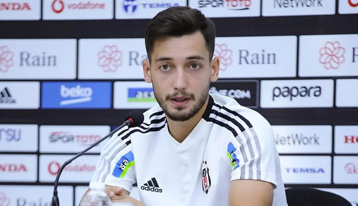 Beşiktaş, Tayyip Talha Sanuç'tan haber bekliyor!