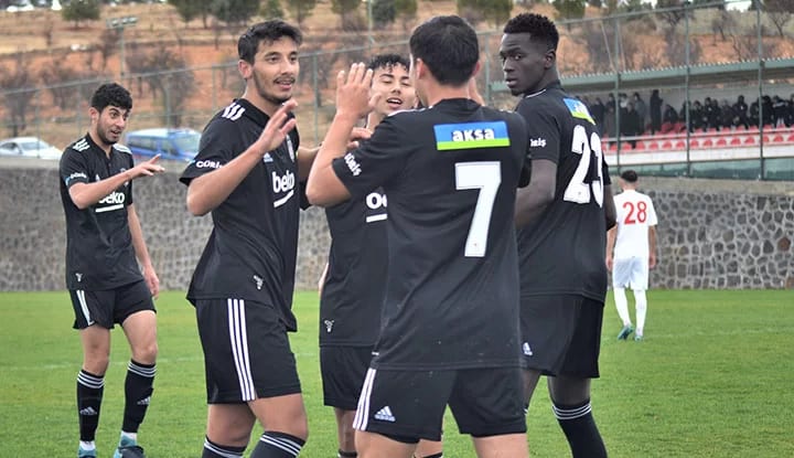 Beşiktaş, U-19 Ligi'nde 5'te 5 yaptı