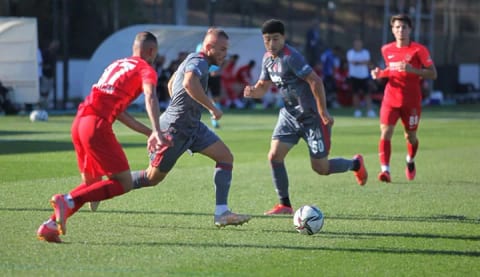 Beşiktaş, Ümraniyespor'u farklı geçti