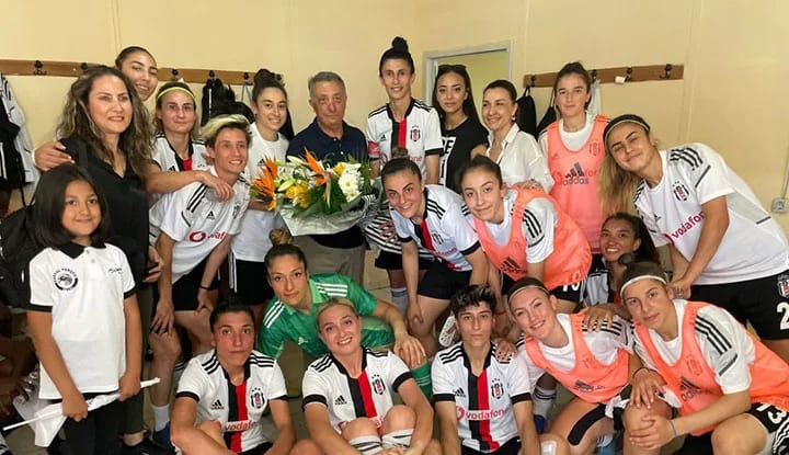 Beşiktaş Vodafone, Play-Off 1. Tur ilk maçında Konak Belediye Spor'u mağlup etti