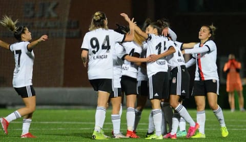 Beşiktaş Vodafone'dan 22 gollü galibiyet