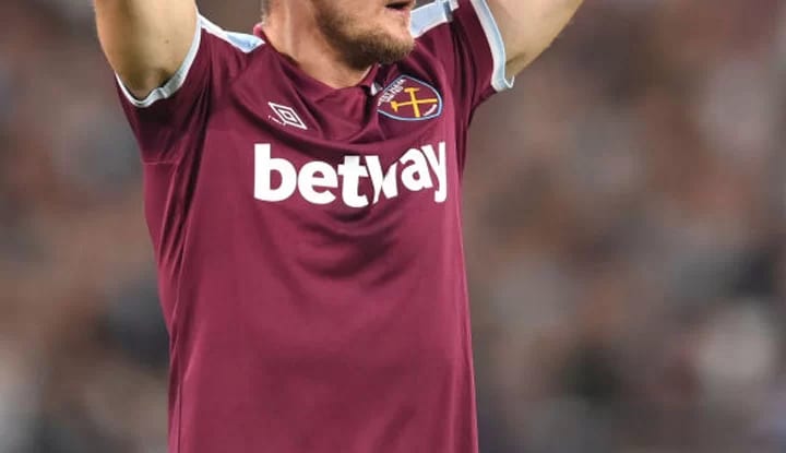 Beşiktaş, West Ham United'ın sağ bekini listesine ekledi!