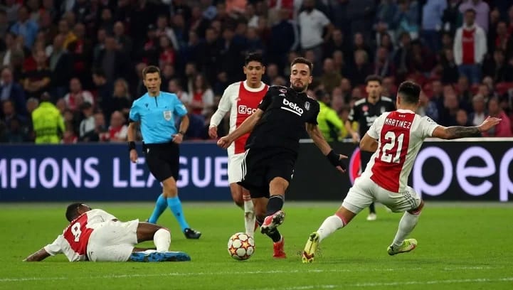 "Beşiktaş yerine bir başka takımımız, bunca eksiğiyle Ajax karşısında..."