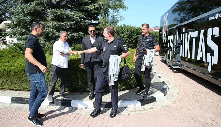 Beşiktaş yönetiminden Sergen Yalçın'a flaş öneri! Sergen Yalçın, soğuk bakıyor!