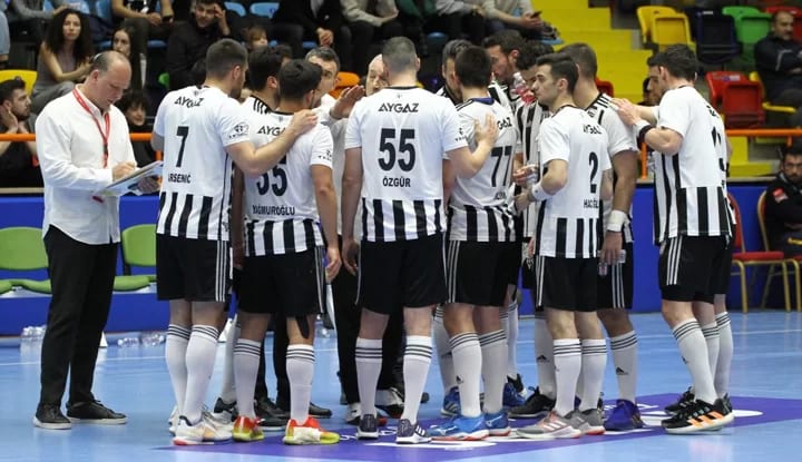 Beşiktaş Yurtbay Seramik, Türkiye Kupası şampiyonu!