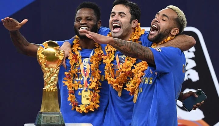 Beşiktaş'a Alex Teixeira'da kötü sürpriz