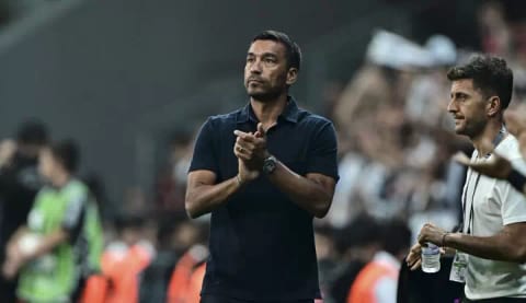 Beşiktaş’a Giovanni van Bronckhorst’tan muhteşem dokunuş!