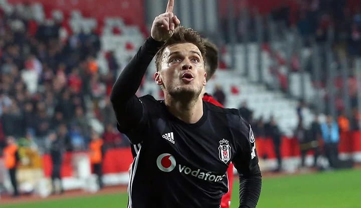 Beşiktaş'a Ljajic'ten kötü haber