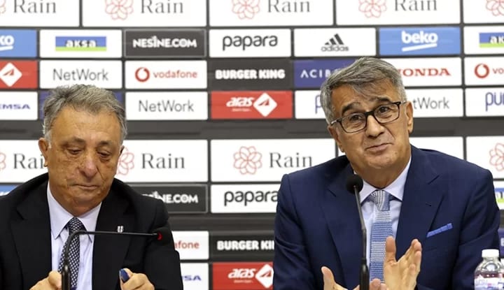 Beşiktaş'a menajer akını!