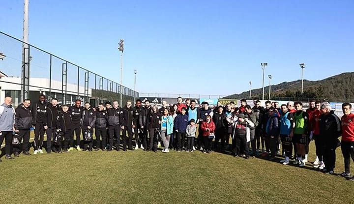 Beşiktaş, özel misafirlerini ağırladı!