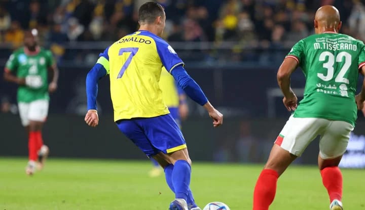 Beşiktaş'a Tisserand ve Vitinho önerisi