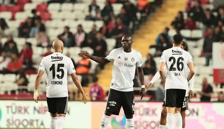 Beşiktaş'ın 2 yıldızına Premier Lig'den talip!