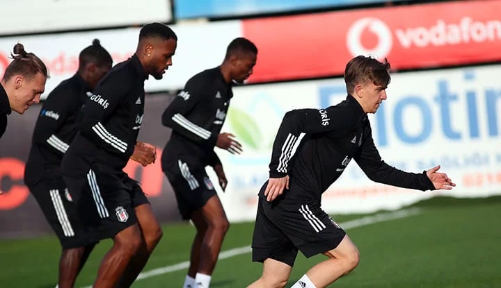 Beşiktaş'ın Alanyaspor maçı kamp kadrosu açıklandı!