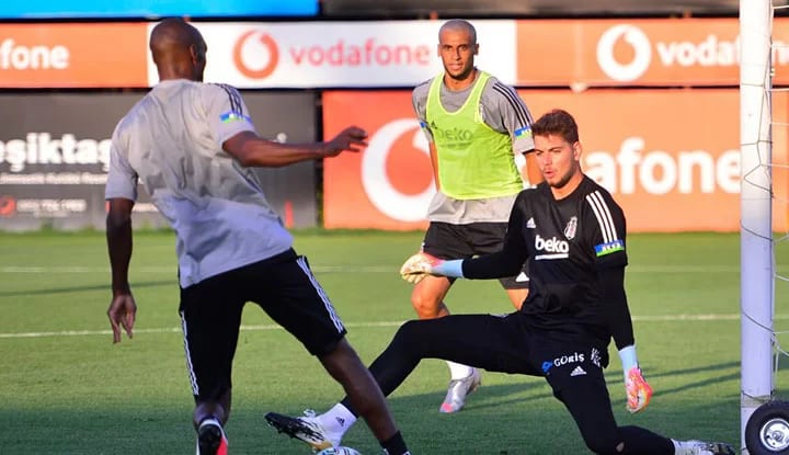 Beşiktaş'ın Antalyaspor maçı ilk 11'i belli oldu!