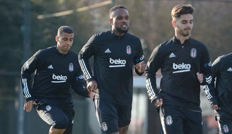 Beşiktaş'ın Başakşehir maçı kamp kadrosu açıklandı!