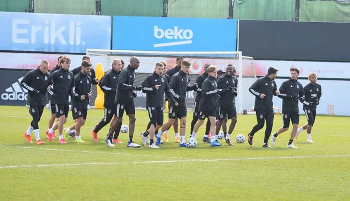 Beşiktaş'ın Başakşehir maçı kamp kadrosu belli oldu!