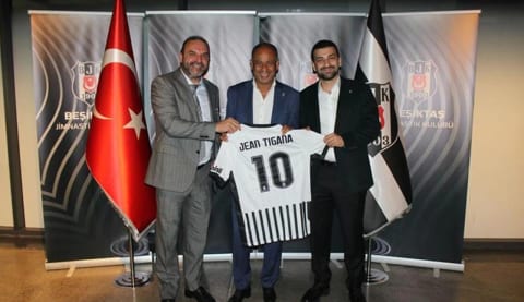 Beşiktaş'ın eski teknik direktörü Jean Tigana, Tüpraş Stadyumu’nda