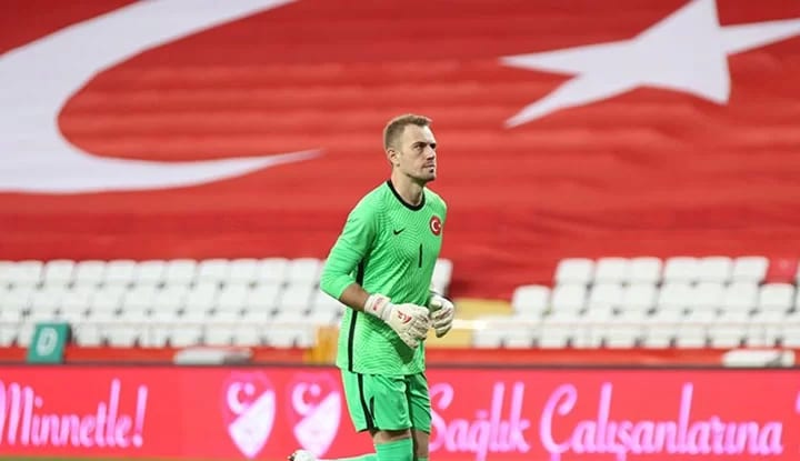 Beşiktaş'ın gizli gücü Mert Günok!