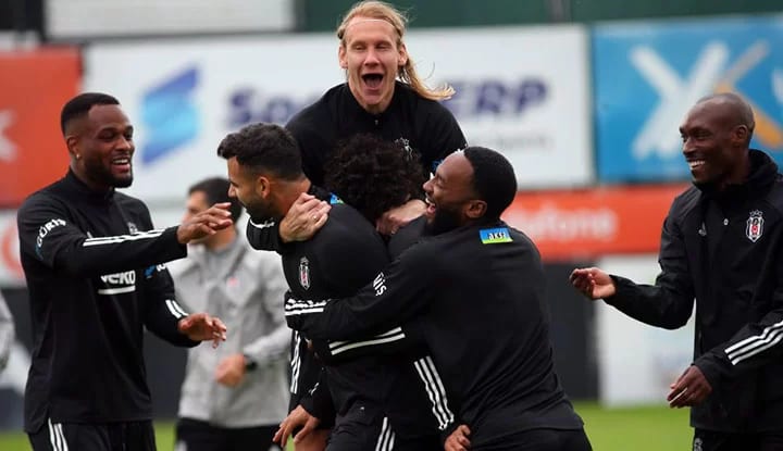 Beşiktaş'ın ilk 11'i belli oldu!