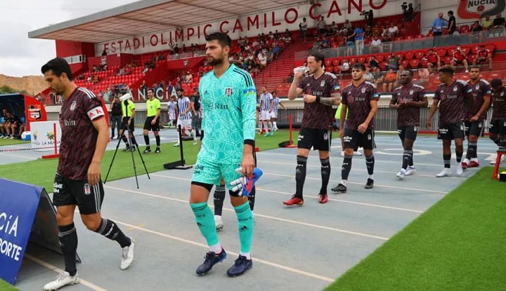 Beşiktaş'ın ilk 11'i belli oldu!