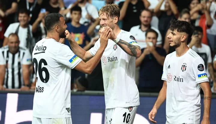 Beşiktaş'ın ilk 11'i belli oldu!