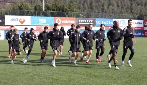 Beşiktaş'ın Konyaspor maçı kamp kadrosu açıklandı!
