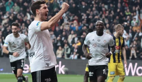 Beşiktaş'ın Mert Günok ve Salih Uçan'a yapacağı teklif belli oldu!