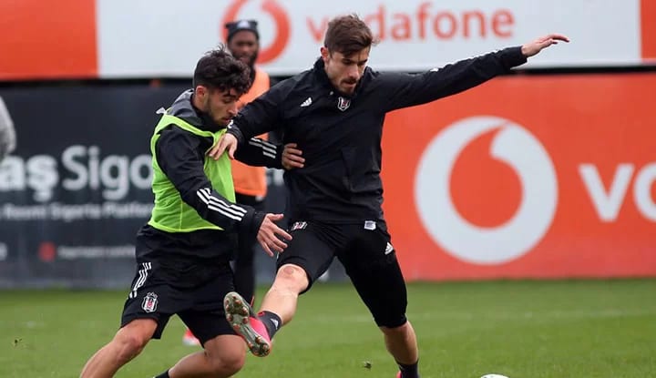 Beşiktaş'ın Sivasspor maçı kamp kadrosu açıklandı!