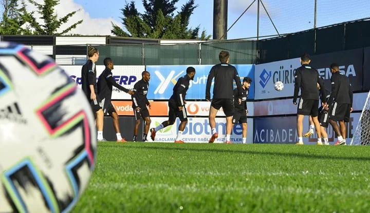 Beşiktaş'ın son antrenmanına kimler katıldı? İşte görüntüler...