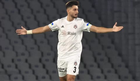 Beşiktaş'ın stoper planı belli oldu!