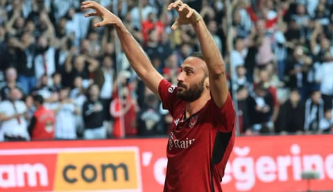 Beşiktaş'ın tecrübeli isimleri Bodo/Glimt maçı öncesi konuştu! "Beşiktaş formasının..."