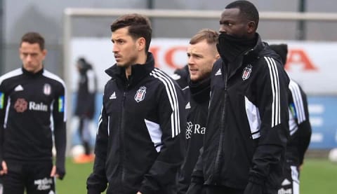 Beşiktaş'ın yeni transferleri 11'e geçiyor!