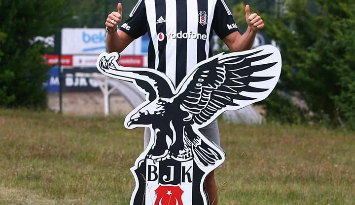 Beşiktaşlı eski oyuncudan itiraf! "İnanılmaz bir takımdı, Beşiktaş'ta oynamış olmam..."