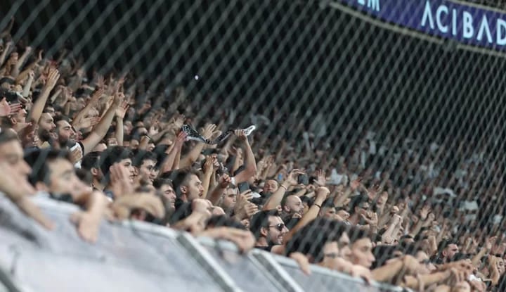 Beşiktaşlı taraftarlar Nevzat Demir Tesislerinde! İşte o görüntüler!